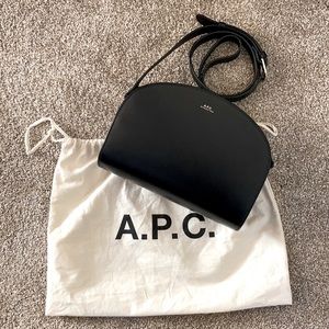 APC Sac Demi Lune in Noir aka Half Moon Bag in Black